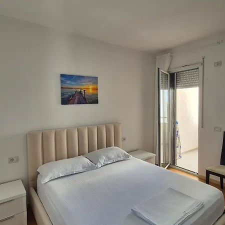 Apartament In *